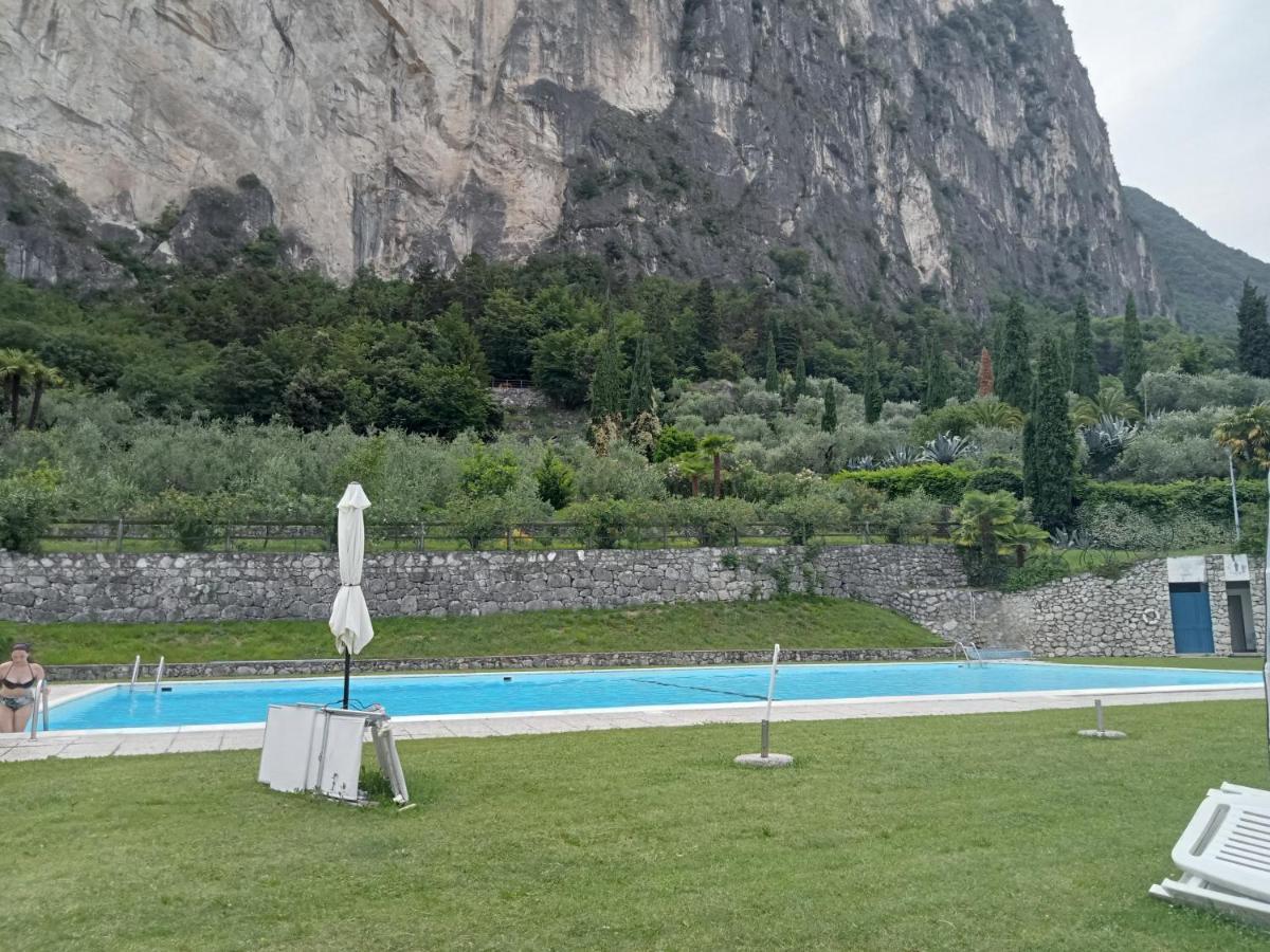 L'Angolo Di Pace E Relax Del Lago Di Garda 加尔达湖滨 外观 照片